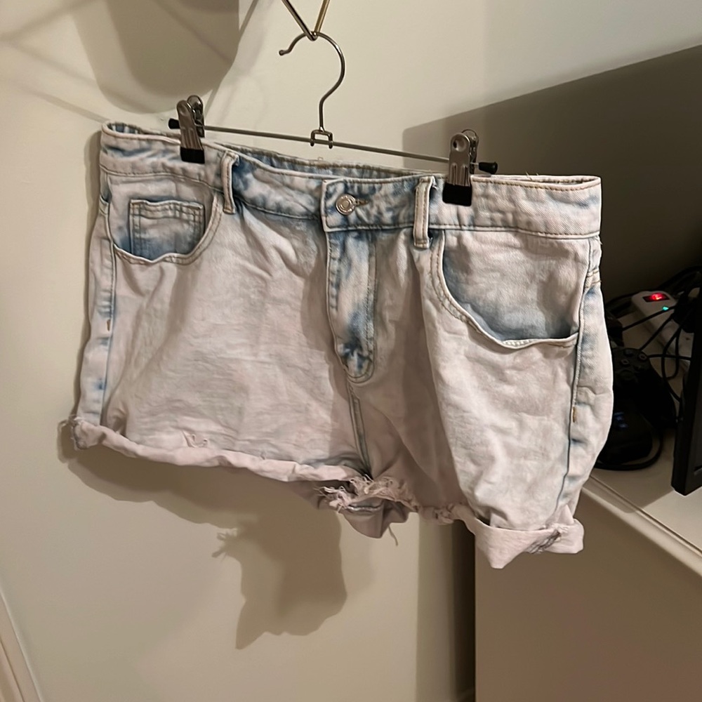 bleached jean shorts